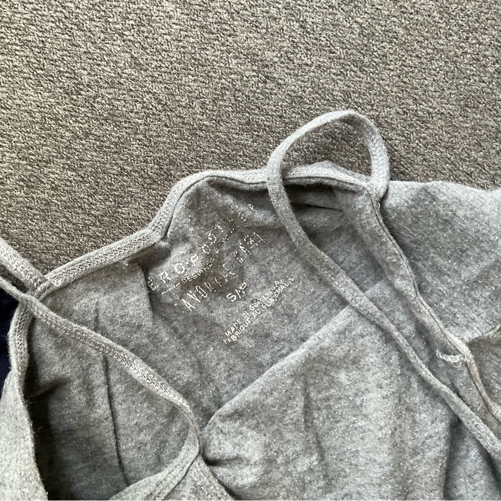 Tank top bundle - Picture 2 of 4